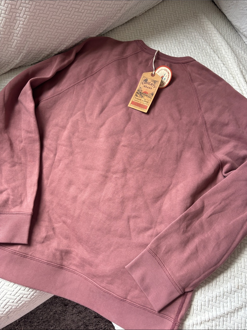 Faherty Men's Dusty Mauve Crewneck Sweatshirt, new with tags - Picture 7 of 7